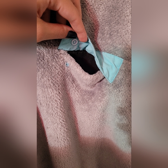 Sweater - Picture 3 of 5